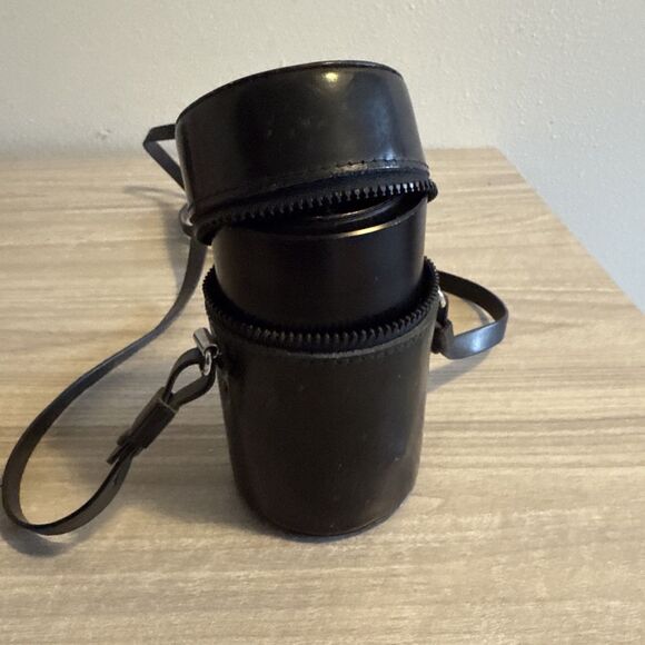 Minolta MC Tele Rokkor-QD f/3.5 135mm Lens with Caps & Original leather case - Picture 9 of 10